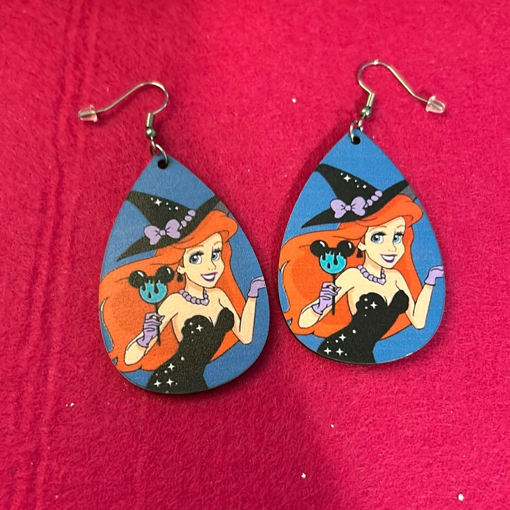 Ariel in costume wood earrings - Picture 1 of 3
